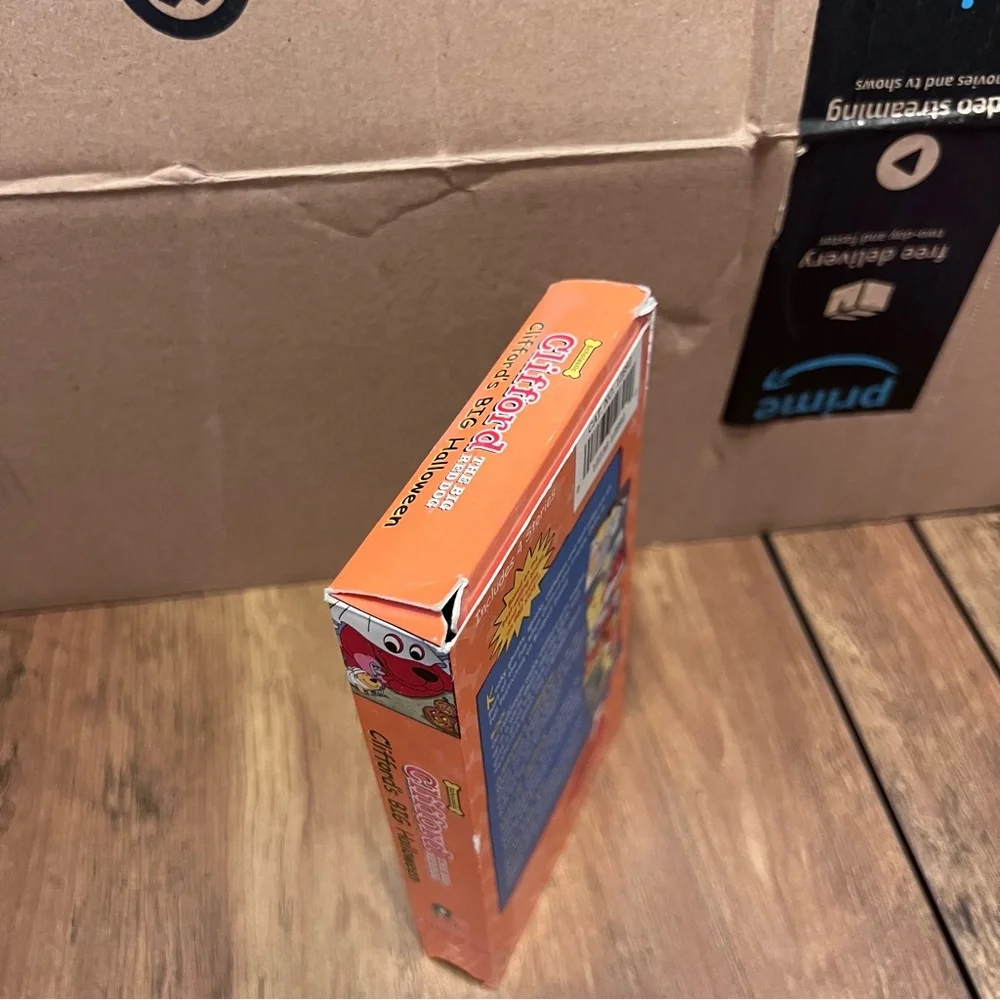 Scholastic Clifford VHS Set